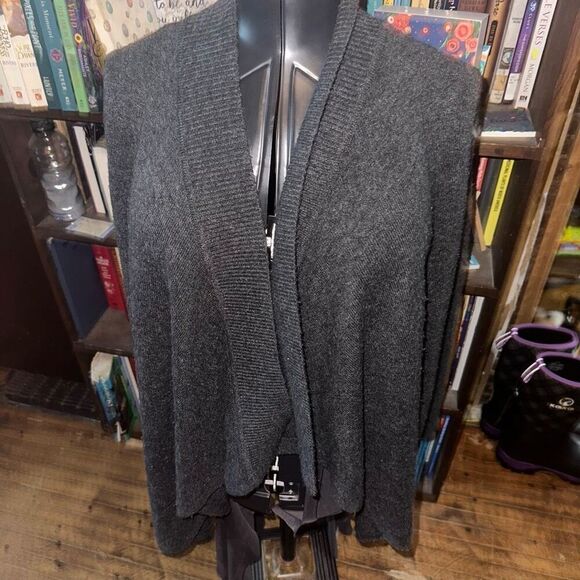 Loft cozy gray elevated basic minimalist drape  M cardigan - Picture 1 of 4